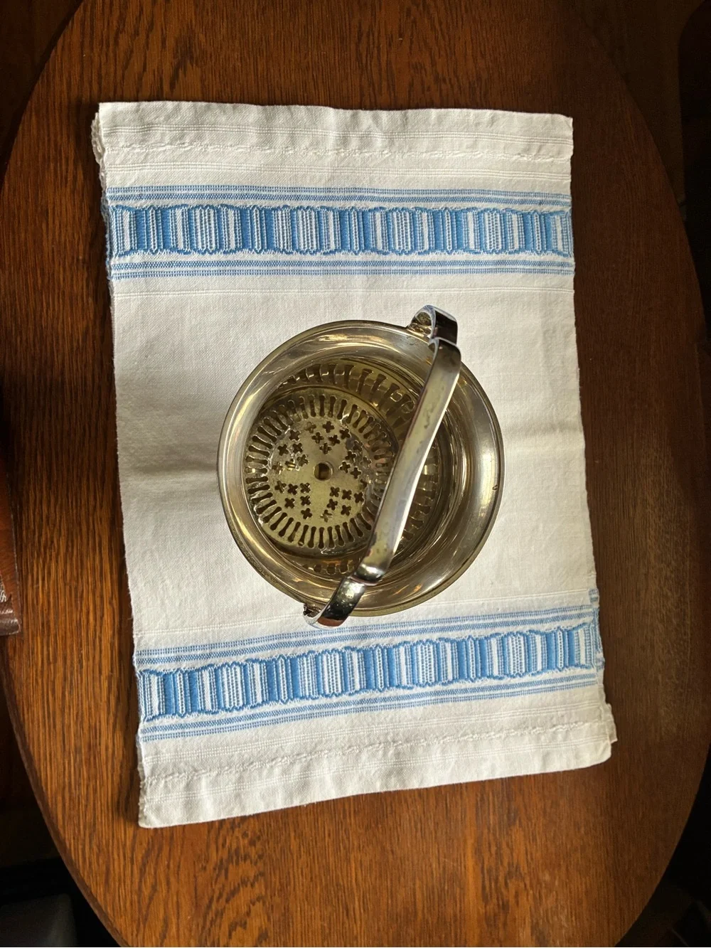 Ornate Silver-Plated Decorative Ice Bucket with Handle